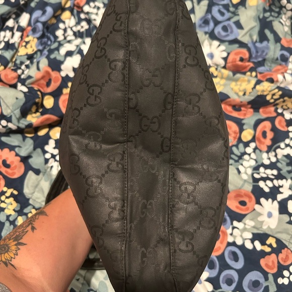 Gucci Black Quilted Shoulder Bag with Metal Hardware - Picture 13 of 16